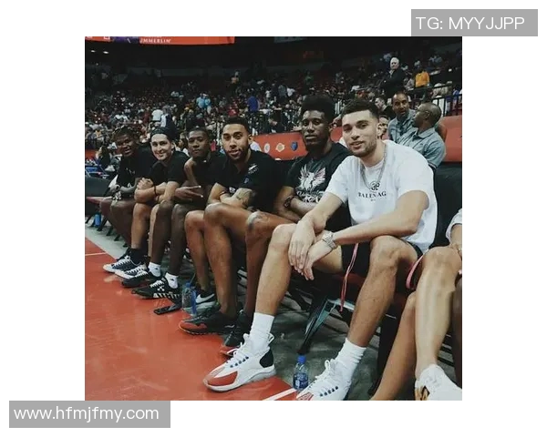 扎克拉文的篮球之路：从天赋少年到NBA全明星的蜕变与奋斗