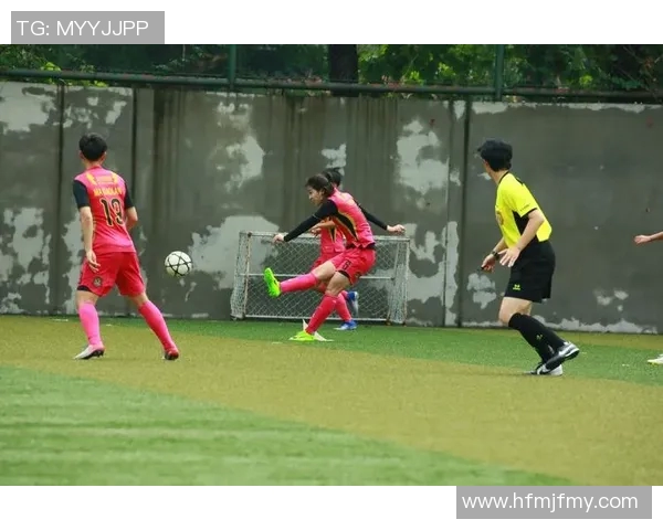 河南与北京激战17轮精彩录像回顾赛场瞬间不容错过 河南与北京激战17轮精彩录像回顾赛场瞬间不容错过