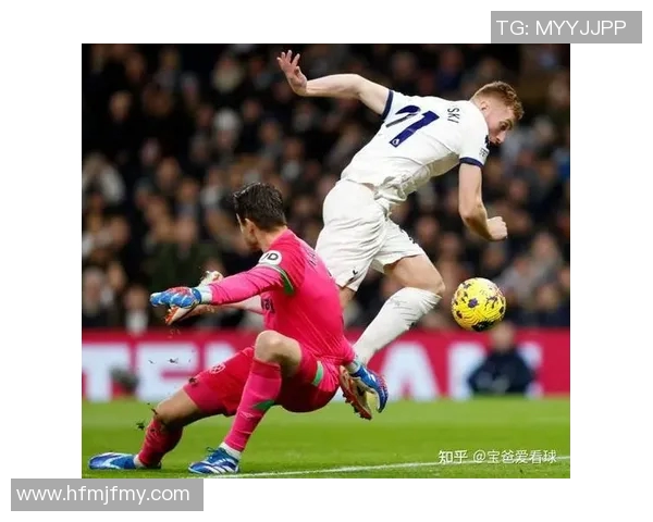 西汉姆联与热刺激战正酣谁能在英超赛场上笑到最后