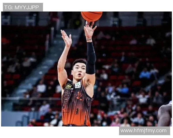 高诗岩的篮球之路:从青涩少年到赛场明星的成长历程与心路历程 高诗岩的篮球之路:从青涩少年到赛场明星的成长历程与心路历程