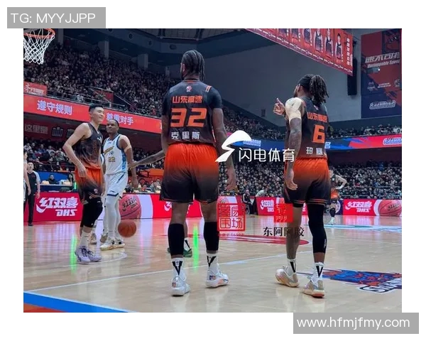 CBA激战广厦对阵四川双方全力争胜精彩瞬间回顾